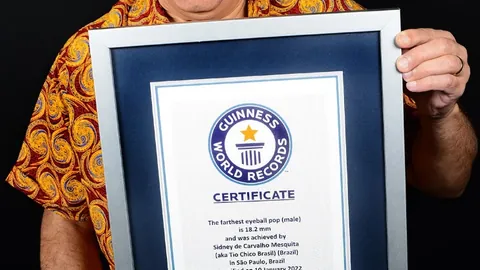 埃里克森倒三角破门助水晶宫逼平曼联，B费抽射扳平，曼联9连胜终止